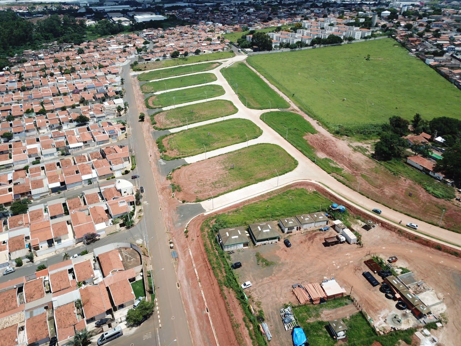 Projeto de PUC requer respeito ao desempenho especificado.